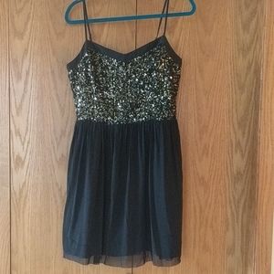 Party dress sequined!